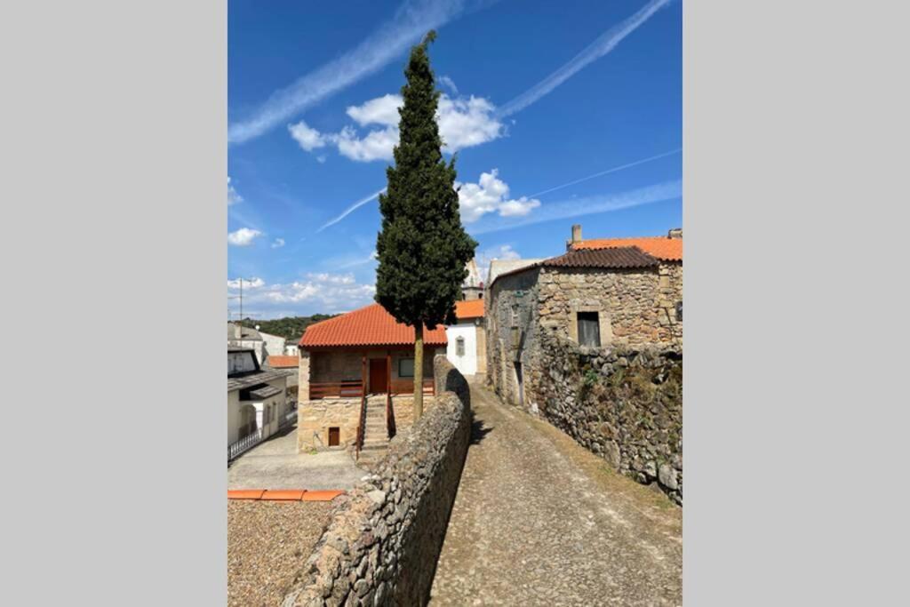 Casa De Sampaio - Castelo Mendo Villa Luaran gambar